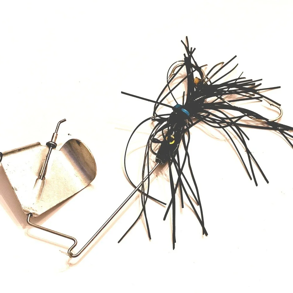 Vintage Buzzbait Fishing Lure Black Skirt Silver Blade Topwater Bass Tackle